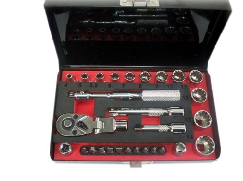 28Pc 1/4 Dr Socket Wrench & Bit Set